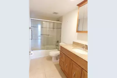 5401 Collins Ave #1213, Miami Beach, FL 33140 - Photo 29