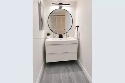 [Address not provided], North Miami, FL 33181 - Photo 13
