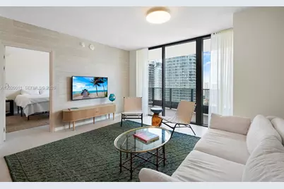 1000 Brickell Plz #4014, Miami, FL 33131 - Photo 17