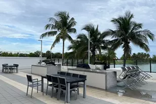600 NE 36th St, Miami, FL 33137 - Photo 25