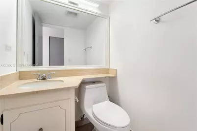 600 NE 36th St #1111, Miami, FL 33137 - Photo 15
