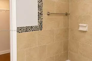 535 NE 129th St, North Miami, FL 33161 - Photo 23