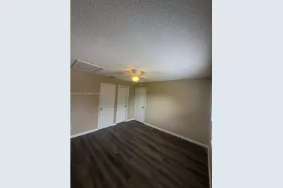 617 Ixoria Ave #18, Fort Pierce, FL 34982 - Photo 7