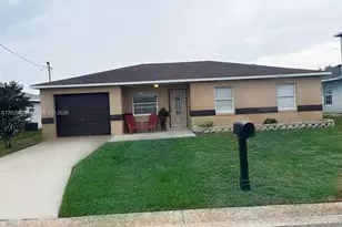 404 Red Hawk Loop, Winter Haven, FL 33880 - Photo 1