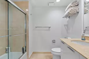 18911 Collins Ave, Sunny Isles Beach, FL 33160 - Photo 19