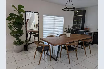 2882 NE 4th St, Homestead, FL 33033 - Photo 9
