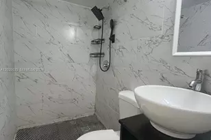 1629 NE 177th St, Miami, FL 33162 - Photo 5