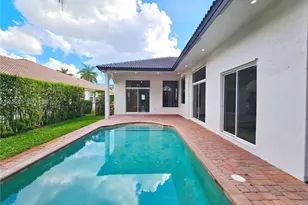 18951 SW 30th St, Miramar, FL 33029 - Photo 9