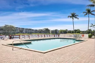 9480 Tangerine Pl, Davie, FL 33324 - Photo 13