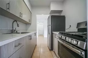7640 Carlyle Ave, Miami Beach, FL 33141 - Photo 7
