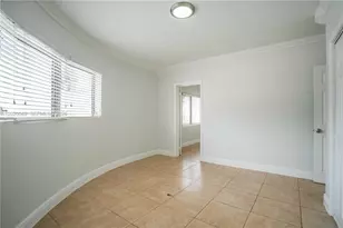 7640 Carlyle Ave, Miami Beach, FL 33141 - Photo 9