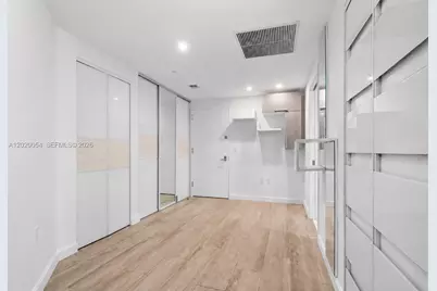 55 SW 9th St #2703, Miami, FL 33130 - Photo 19