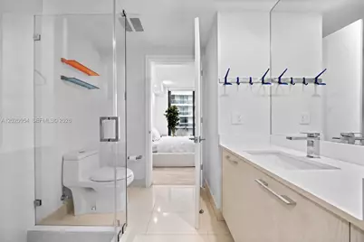 55 SW 9th St #2703, Miami, FL 33130 - Photo 15