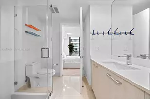 55 SW 9th St, Miami, FL 33130 - Photo 15