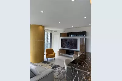 55 SW 9th St #2703, Miami, FL 33130 - Photo 7