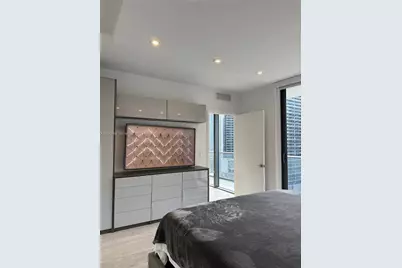 55 SW 9th St #2703, Miami, FL 33130 - Photo 11