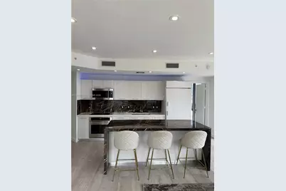 55 SW 9th St #2703, Miami, FL 33130 - Photo 5