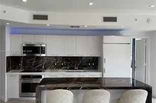 55 SW 9th St, Miami, FL 33130 - Photo 5
