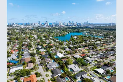 1941 NE 196th Ter, Miami, FL 33179 - Photo 89