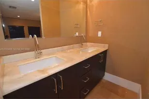 14001 Cypress Ct, Miami Lakes, FL 33014 - Photo 23