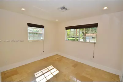14001 Cypress Ct, Miami Lakes, FL 33014 - Photo 21