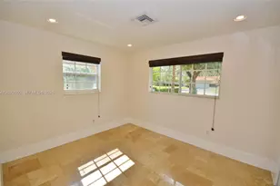 14001 Cypress Ct, Miami Lakes, FL 33014 - Photo 21