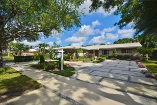 14001 Cypress Ct, Miami Lakes, FL 33014 - Photo 3
