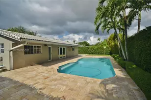 14001 Cypress Ct, Miami Lakes, FL 33014 - Photo 33