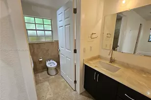 14001 Cypress Ct, Miami Lakes, FL 33014 - Photo 11