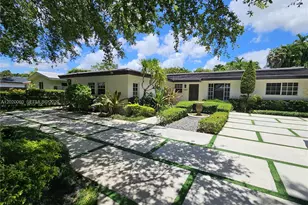 14001 Cypress Ct, Miami Lakes, FL 33014 - Photo 3