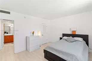 401 69th St, Miami Beach, FL 33141 - Photo 23