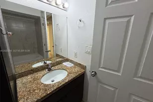 15689 SW 106th Ln, Miami, FL 33196 - Photo 15