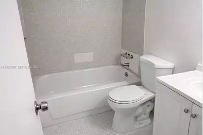 496 NW 165th St Rd #D-412, Miami, FL 33169 - Photo 5