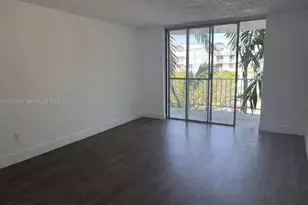 496 NW 165th St Rd, Miami, FL 33169 - Photo 9