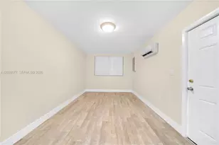 3271 NW 18th Terrace, Miami, FL 33125 - Photo 31