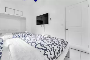 1738 N 16th Ct, Hollywood, FL 33020 - Photo 17