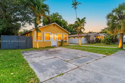 1738 N 16th Ct, Hollywood, FL 33020 - Photo 49