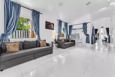 1738 N 16th Ct, Hollywood, FL 33020 - Photo 23