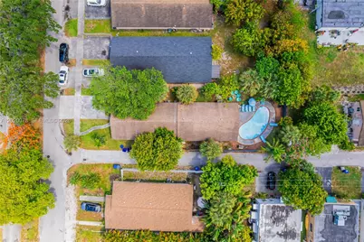 1738 N 16th Ct, Hollywood, FL 33020 - Photo 45