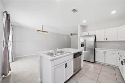 11428 SW 252nd St #11428, Homestead, FL 33032 - Photo 9