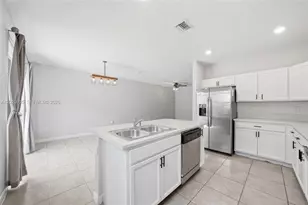 11428 SW 252nd St, Homestead, FL 33032 - Photo 9