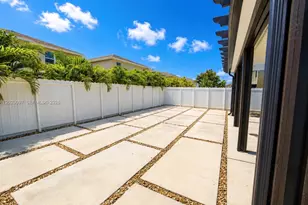 542 NE 6th Pl, Florida City, FL 33034 - Photo 5