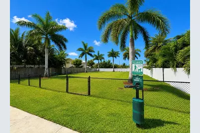542 NE 6th Pl, Florida City, FL 33034 - Photo 29