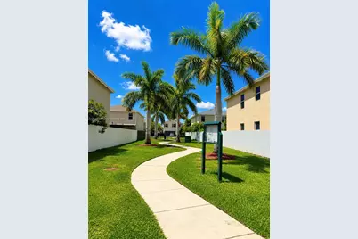 542 NE 6th Pl, Florida City, FL 33034 - Photo 27