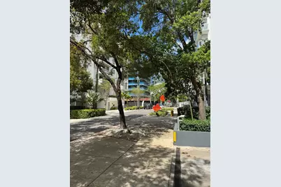 1723 SW 2nd Ave #704, Miami, FL 33129 - Photo 27