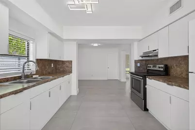17150 NE 18th Ave #17150, North Miami Beach, FL 33162 - Photo 9