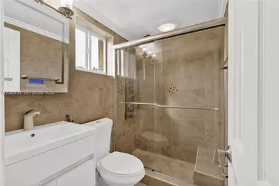 6200 W Flagler St #301, Miami, FL 33144 - Photo 9