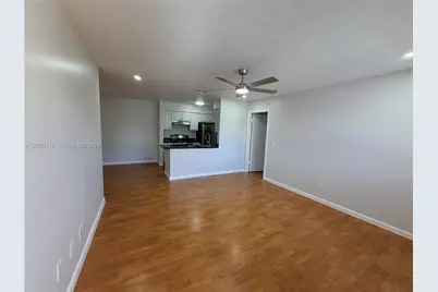 716 NW 103rd Ter #203, Pembroke Pines, FL 33026 - Photo 3
