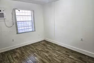 1662 NW 1st St, Miami, FL 33125 - Photo 5