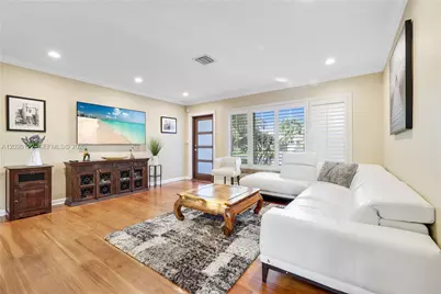 1311 NE 26th Ter, Pompano Beach, FL 33062 - Photo 15